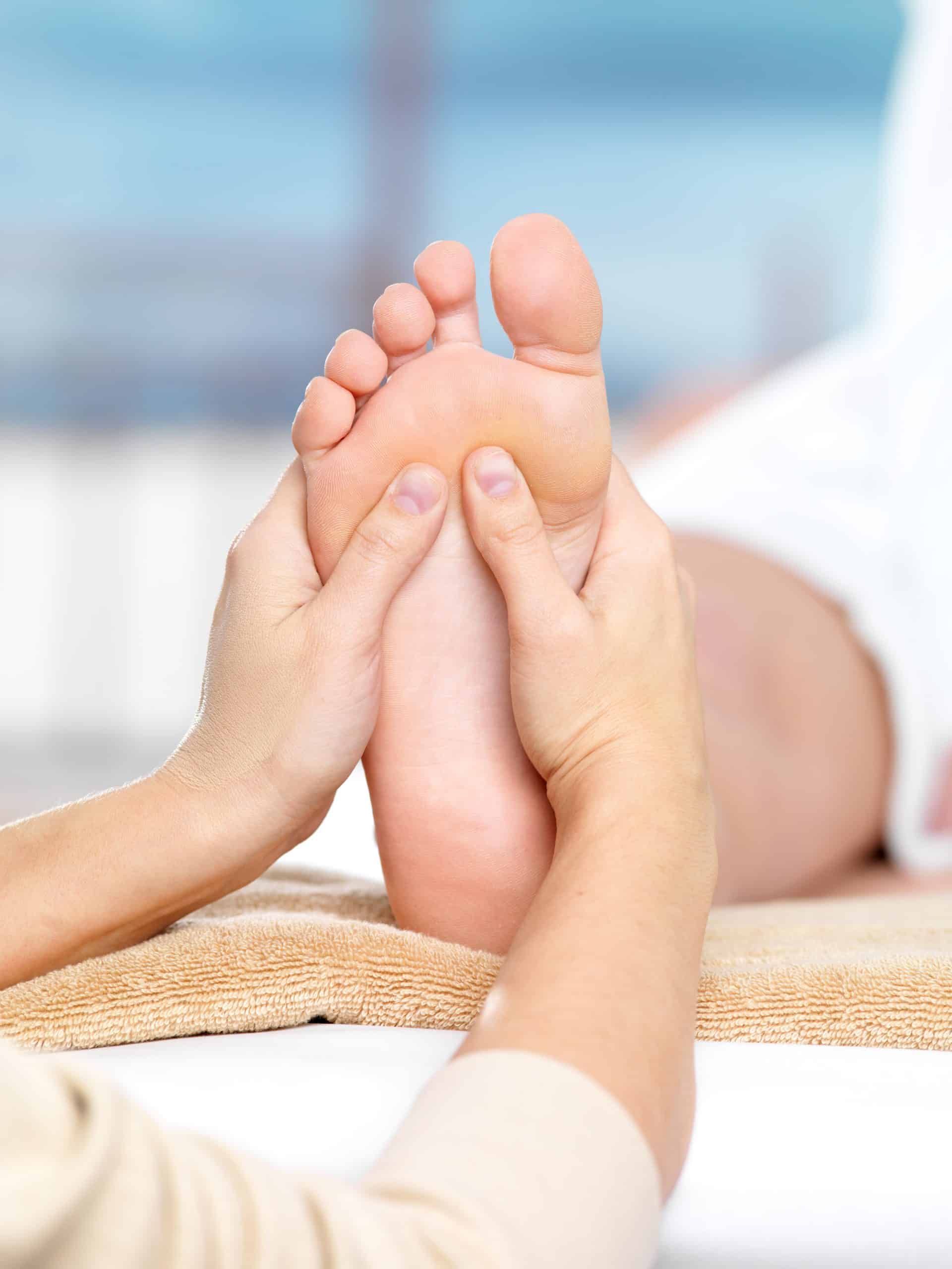 massage on the foot